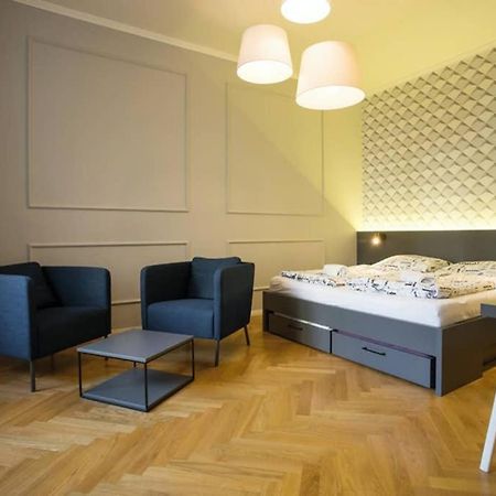 Design Studio Andel, All Historical Sights Walkable Praag Buitenkant foto