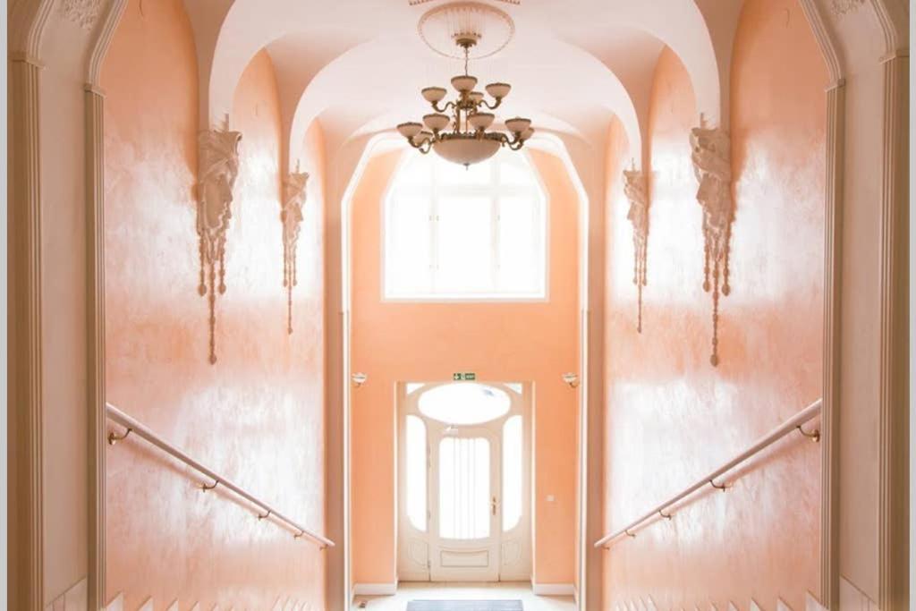 Design Studio Andel, All Historical Sights Walkable Praag Buitenkant foto